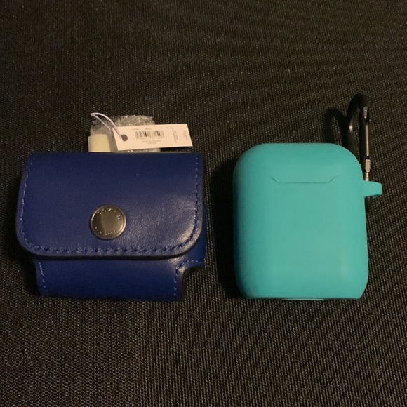 COPY - Coach AirPods Pro case - Picture 5 of 6